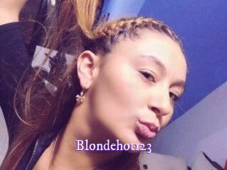 Blondehot123