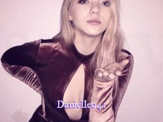 Danielle041
