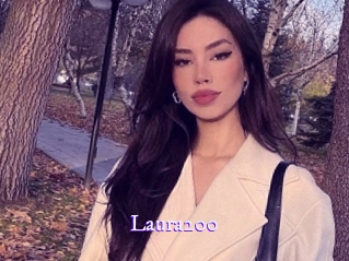 Laura200