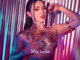 Mia_colin