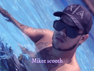 Mikee_scooth