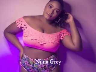 Niina_Grey