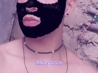 Ricky23cm
