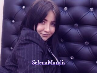 SelenaMandis